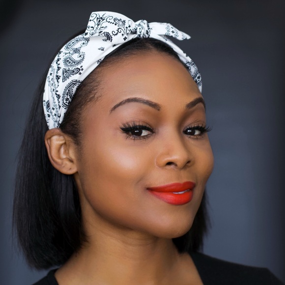 New White Paisley bandana print fabric top bow knot flexible comfy headband - Picture 6 of 10